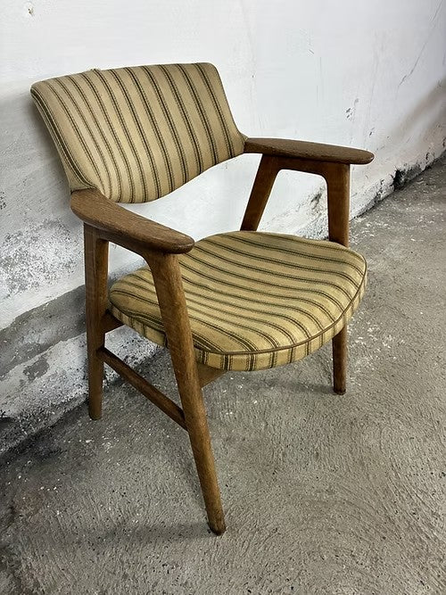 Poltroncina Erik Kirkegaard vintage quercia design danese anni 50 | ck2054