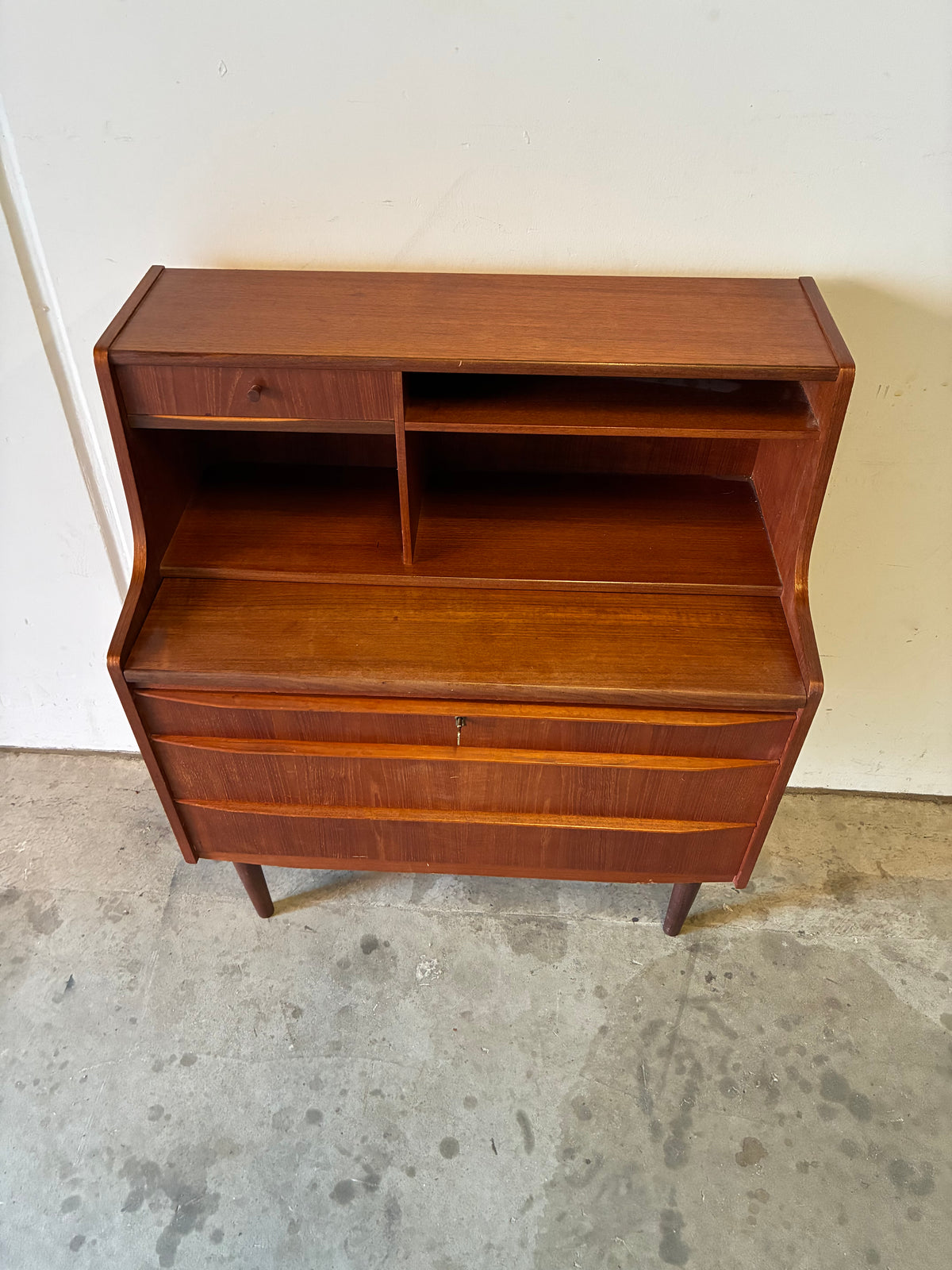 Scrittoio in teak design danese anni 60 | fz10907