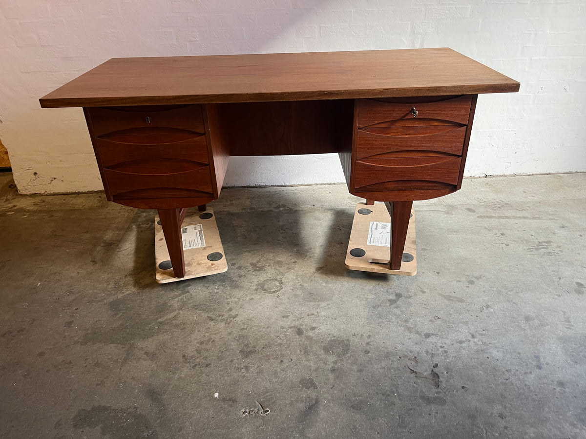 Scrivania in teak design danese vintage anni 60 | fz8657