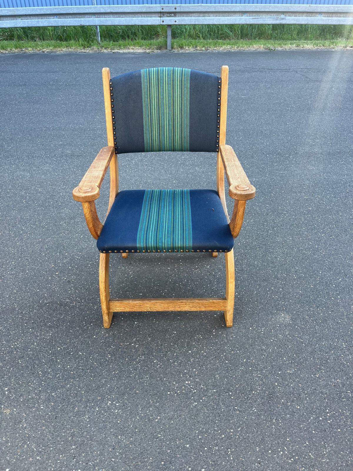 Poltroncina Kurul di Henning Kjærnulf design danese anni 60 | fz6357