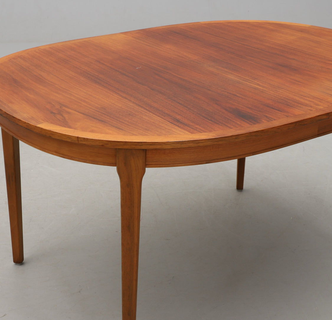 Tavolo ovale design vintage svedese anni 50 | fz8708