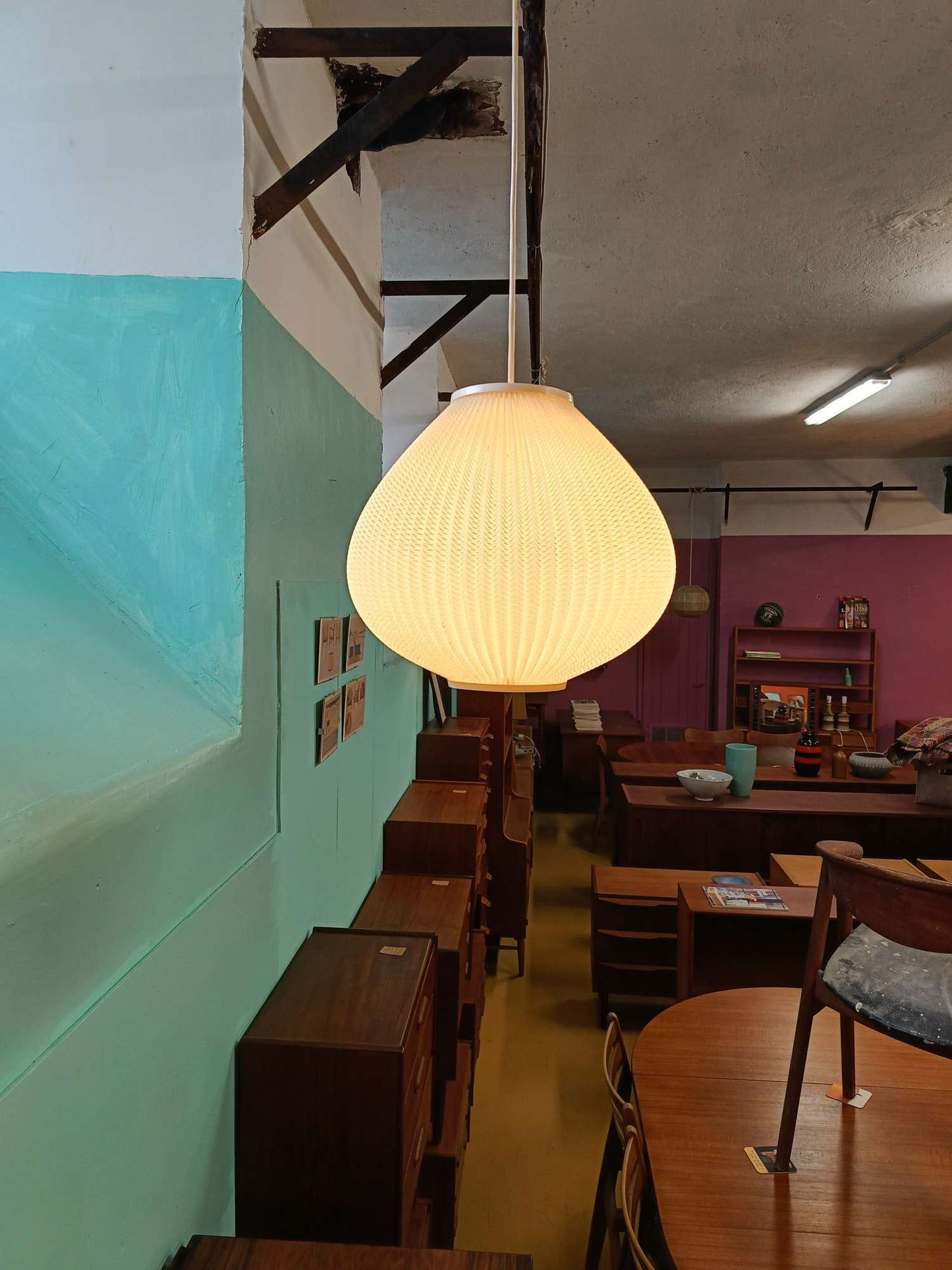 Lampadario Lars Schiøler vintage danese anni 60 plastica plissettata bianca restaurato