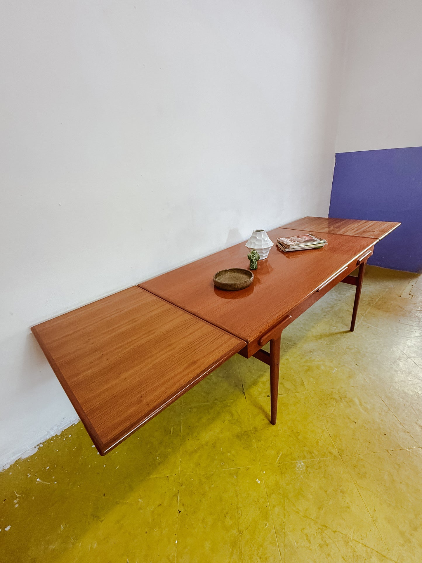 Tavolo_allungato_280cm_teak_design_nordico