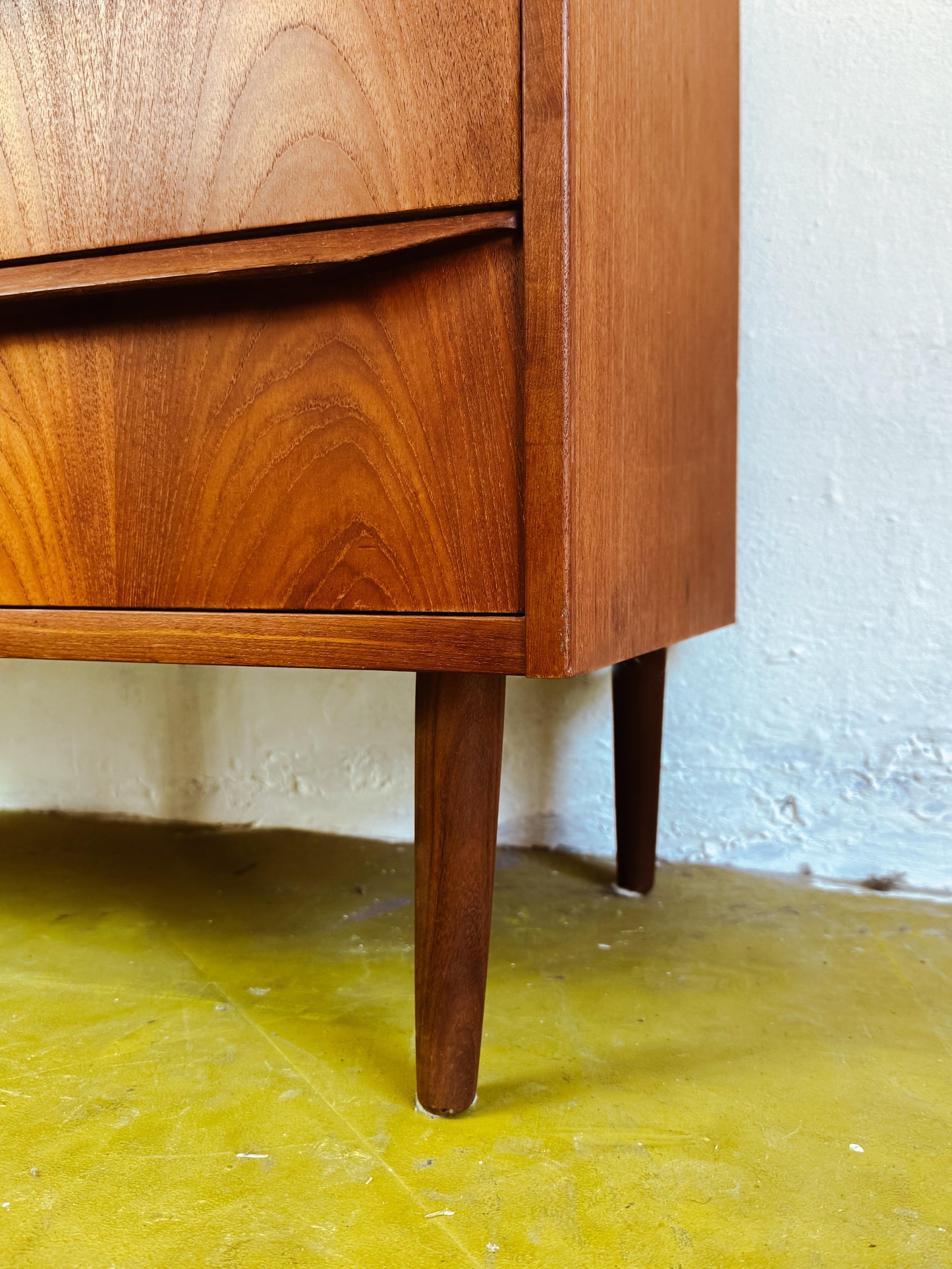 Cassettiera Vintage Danese 6 Cassetti Teak Anni '60 | Restaurata
