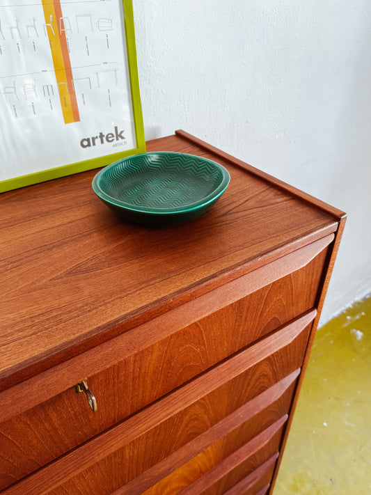 Dettaglio venature straordinarie teak pattern naturale cassettiera design scandinavo