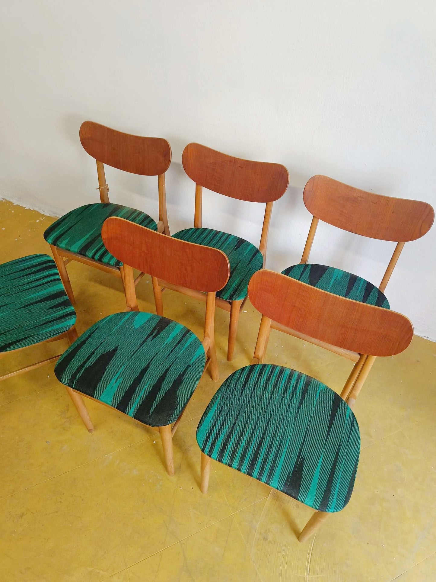 Set 6 Sedie Vintage Teak Seduta Verde Imbottita da Ristoffare | Design Danese Anni 60
