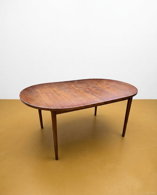Tavolo ovale Bertil Fridhagen design svedese anni '60 | teak | 98mkt