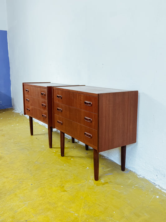 Coppia Comodini Vintage Danesi Teak Anni '50 | Tre Cassetti