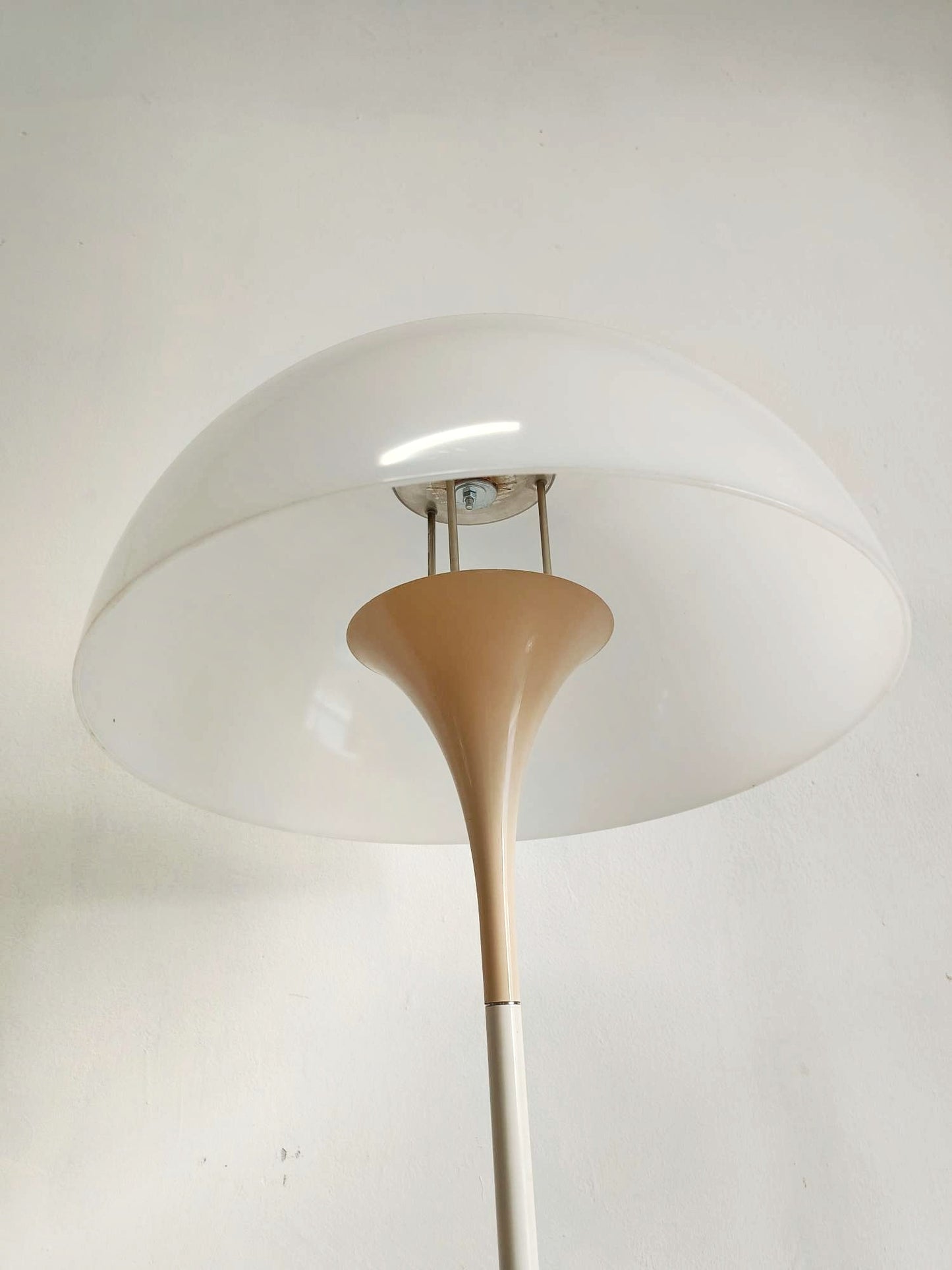 Lampada Terra Panthella Verner Panton Danese Vintage | Anni '60 Bianca