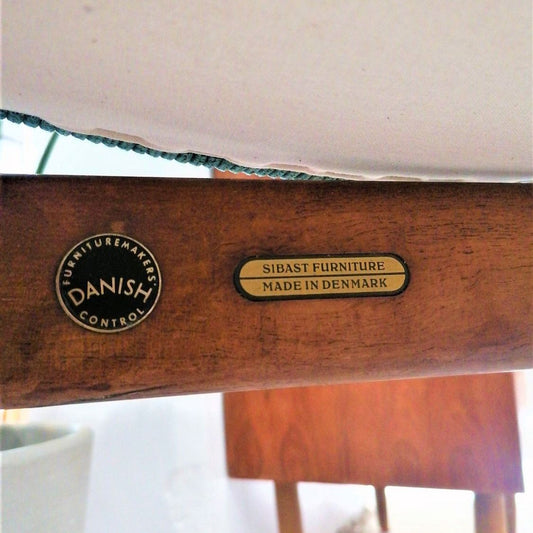 Marchio Danish Furniture Makers Control Made in Denmark sul telaio della sedia Kurt Østervig per Sibast, garanzia di autenticità