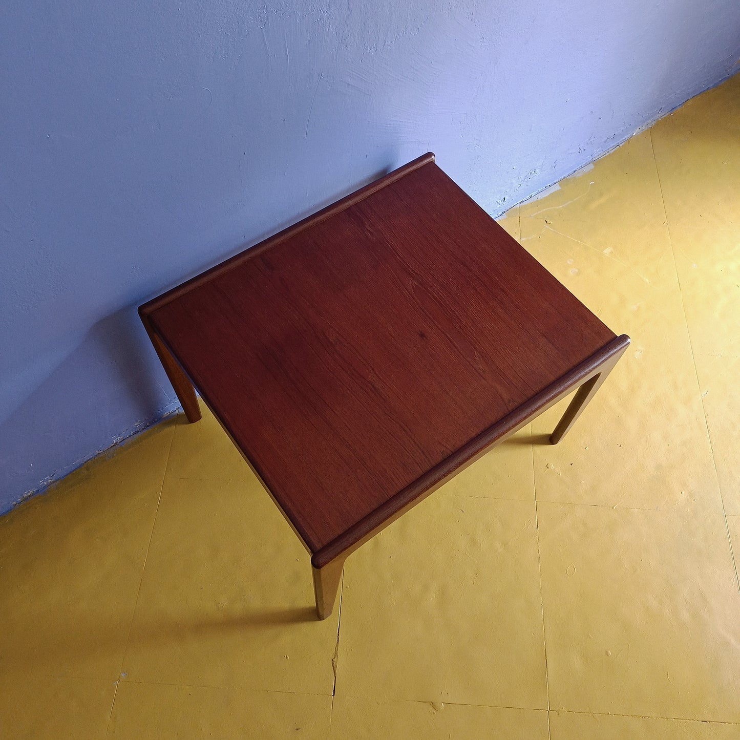 Tavolino Kurt Ostervig design danese vintage anni 60 [72sw16270] misure L.54 P.65 H.43
