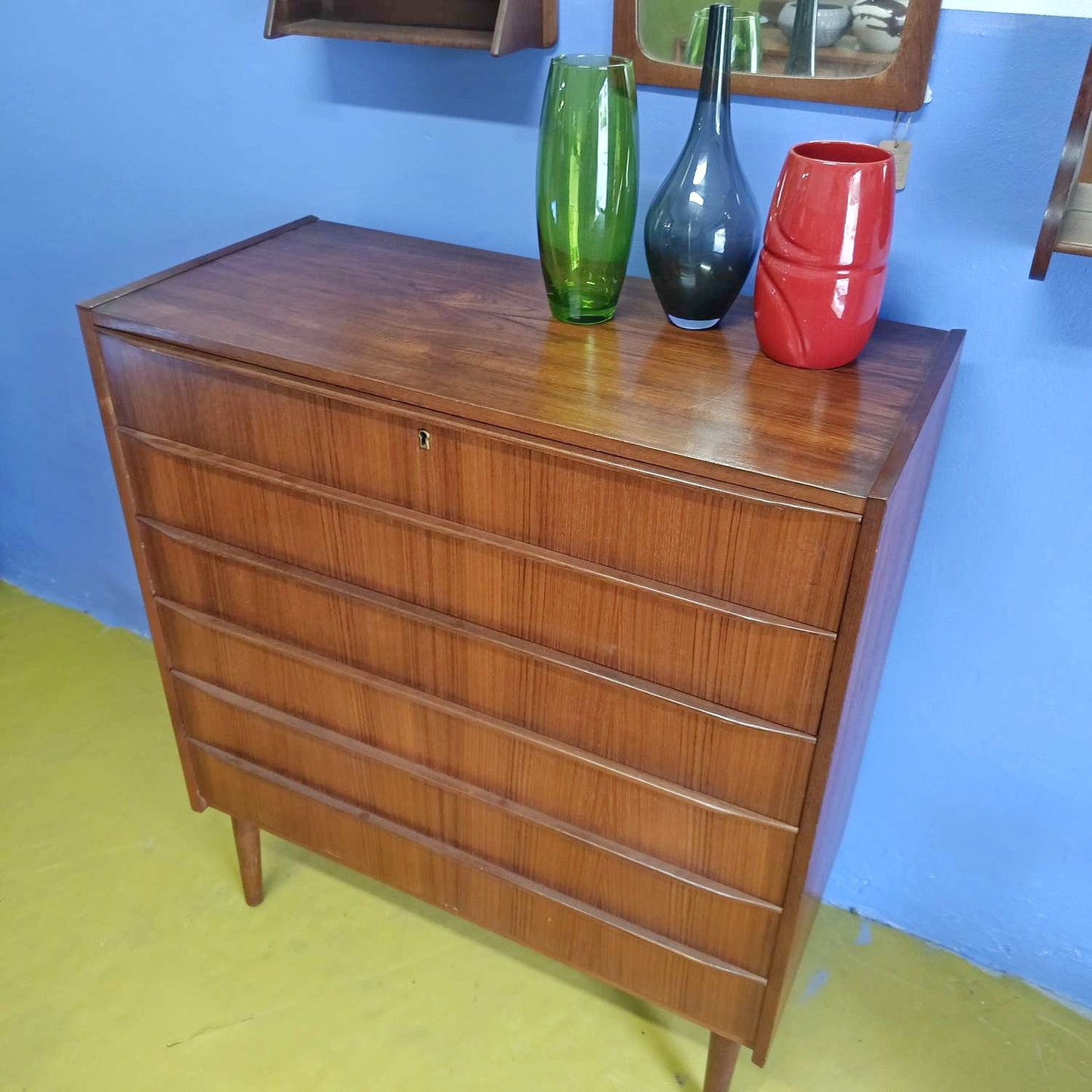 Cassettiera vintage design danese anni 50 [80j41882] misure L.88 H.103 P.42