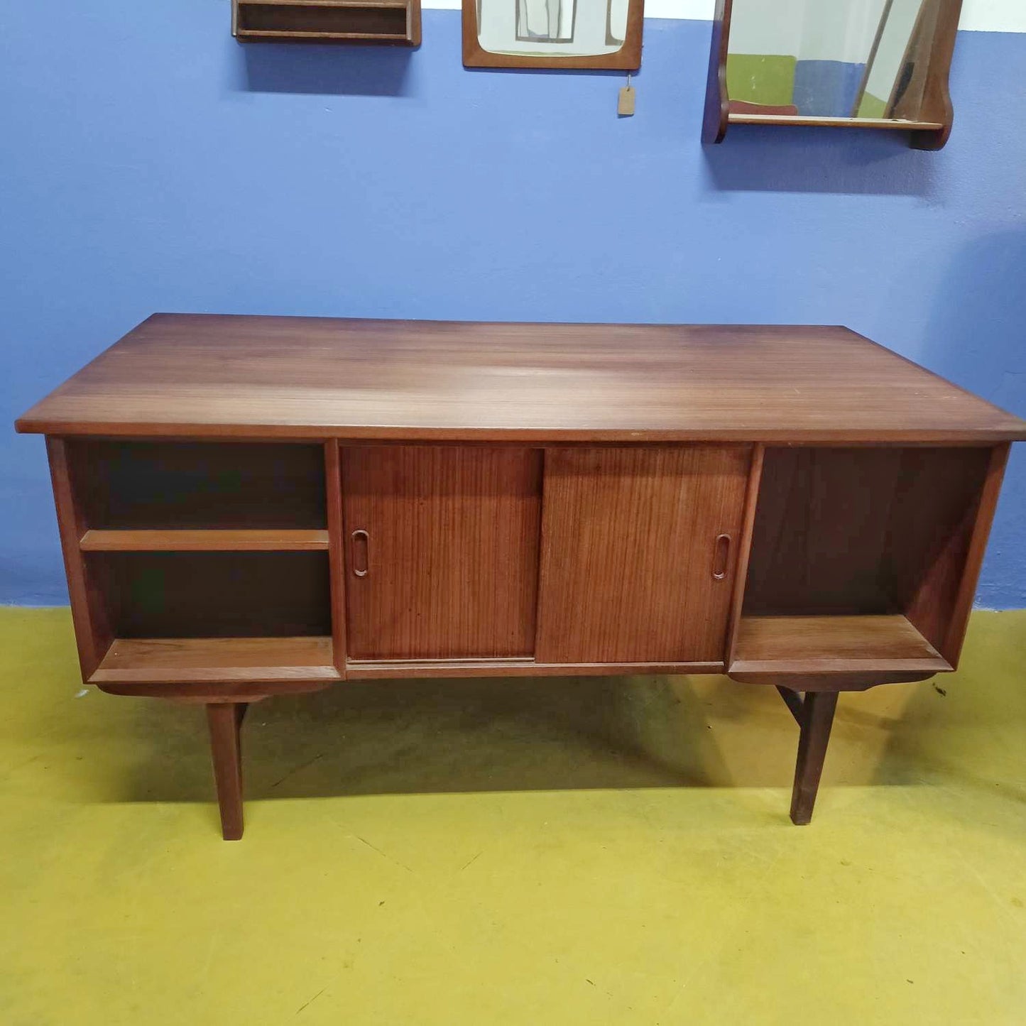 Scrivania design danese vintage anni 50 [88vnt] misure L.143 H.74 P.75