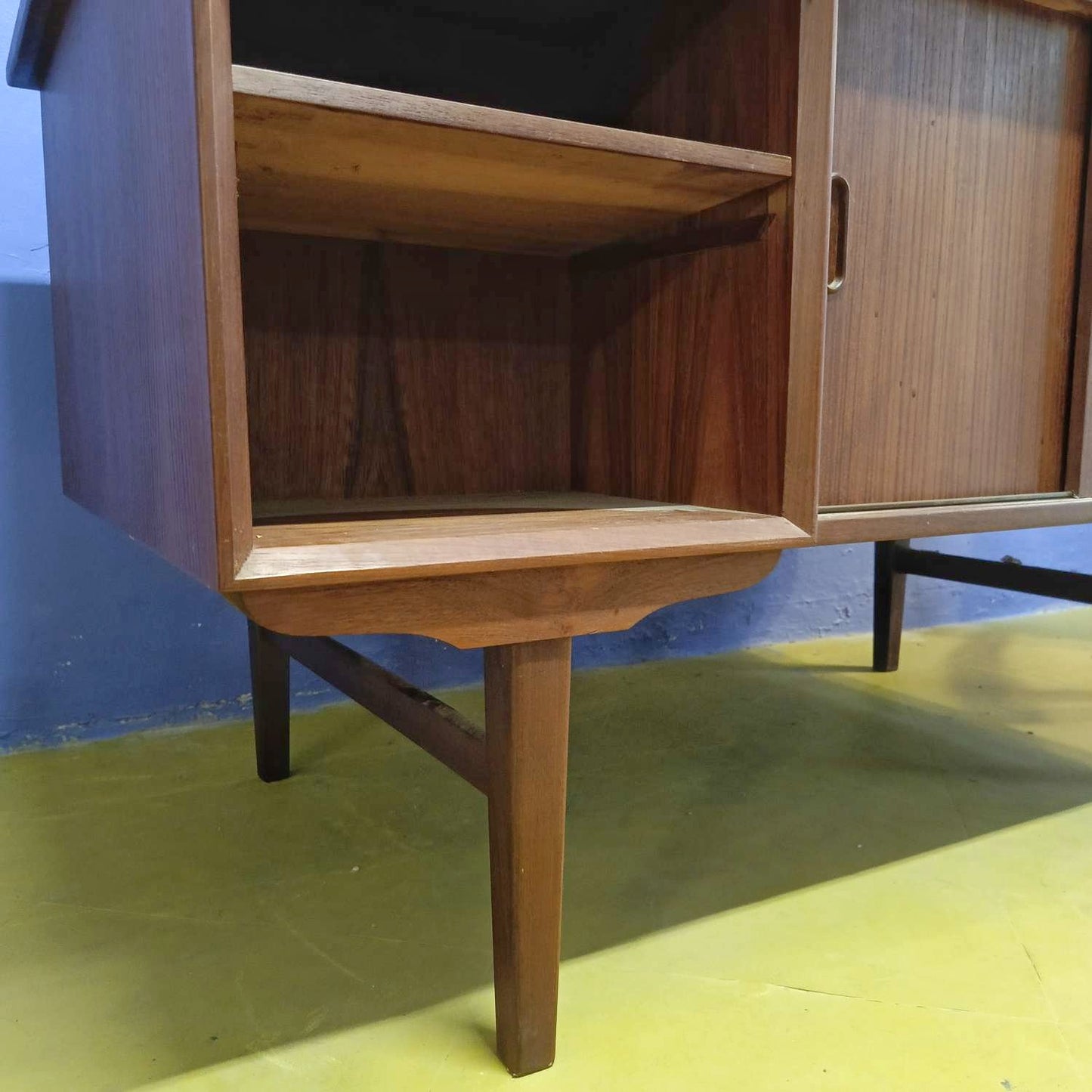 Scrivania design danese vintage anni 50 [88vnt] misure L.143 H.74 P.75