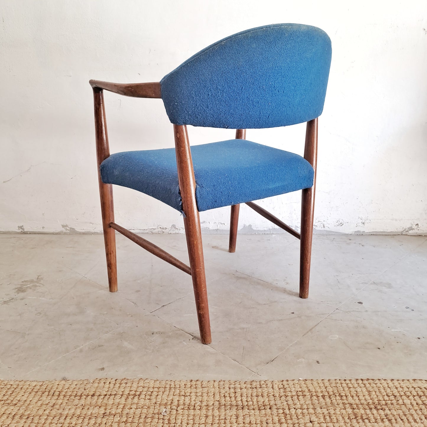 Poltroncina Kurt Olsen design danese vintage anni 50 [65sea-db12103] misure L.64 P.55 H.78/45