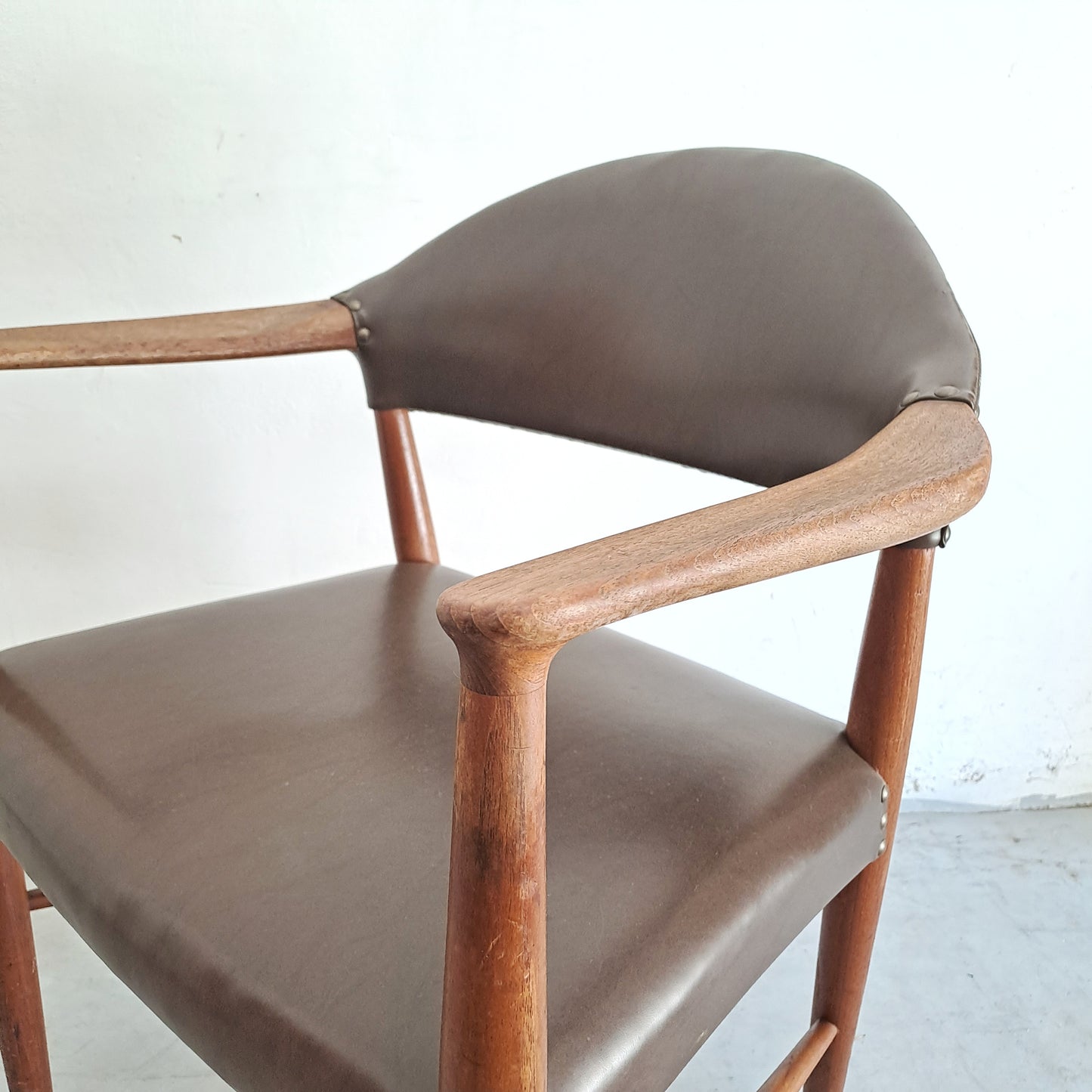 Poltroncina Kurt Olsen design danese vintage anni 50 [pst56-sv]