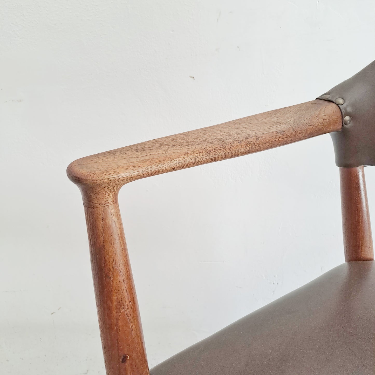 Poltroncina Kurt Olsen design danese vintage anni 50 [pst56-sv]