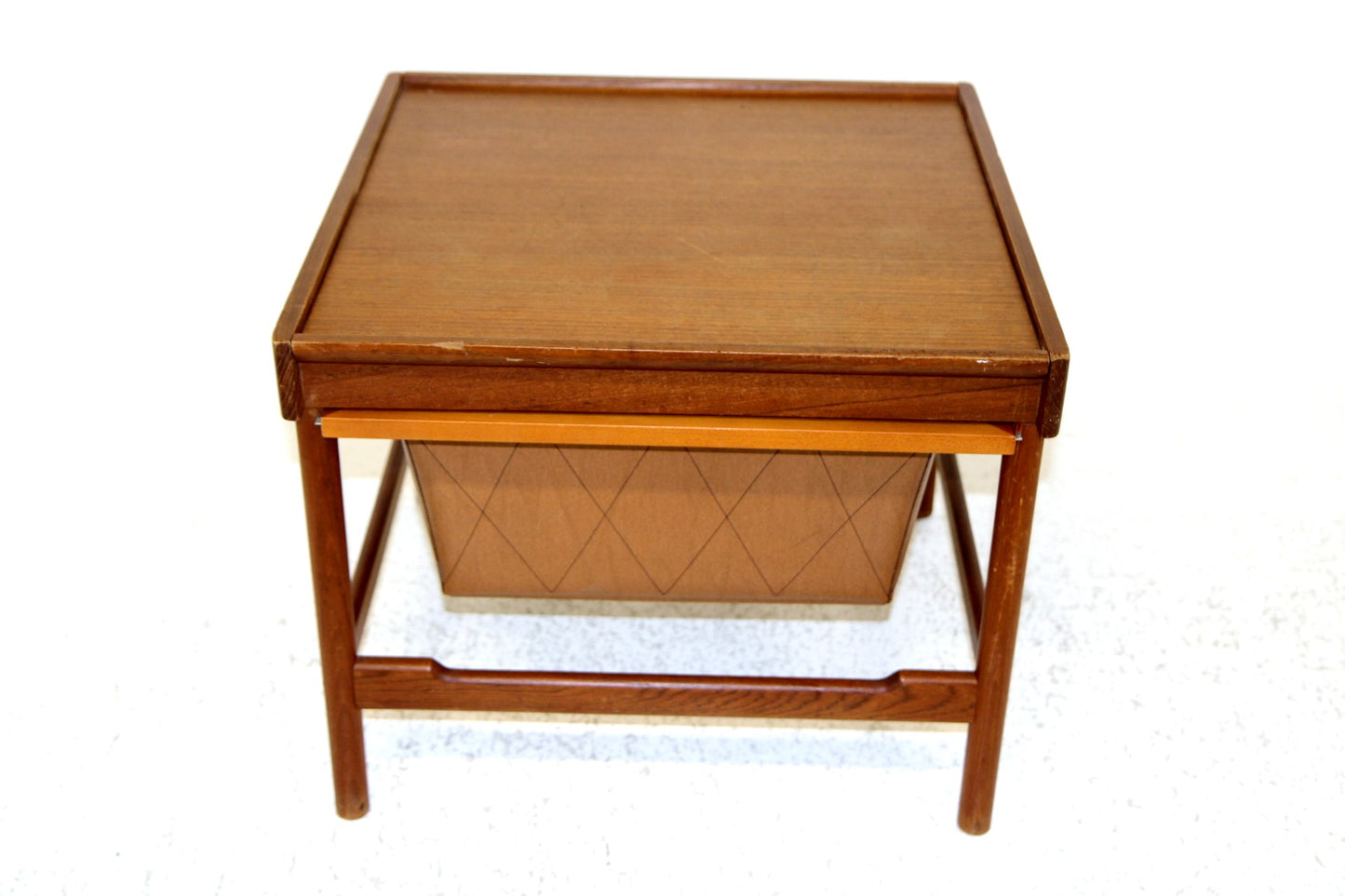 Porta lana design danese vintage anni 60 [sw20932] misure L.56 H.46,5 P.56