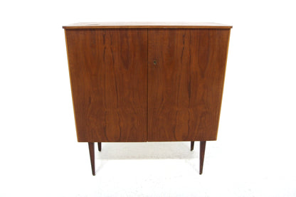 Armadio design svedese vintage anni 50 [sw23465] misure L.101 H.111 P.42