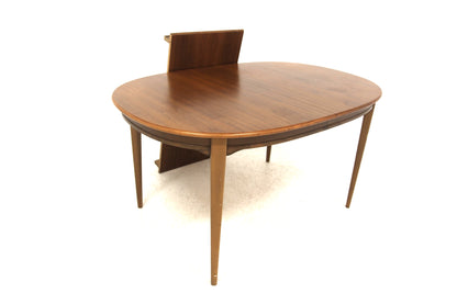 Tavolo ovale design svedese vintage anni 60 [sw24068] misure L.160+50 P.95 H.75