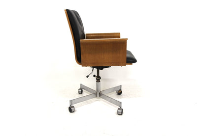 Poltroncina design danese vintage anni 50 [sw24854] misure L.73 H.93/50 P.63