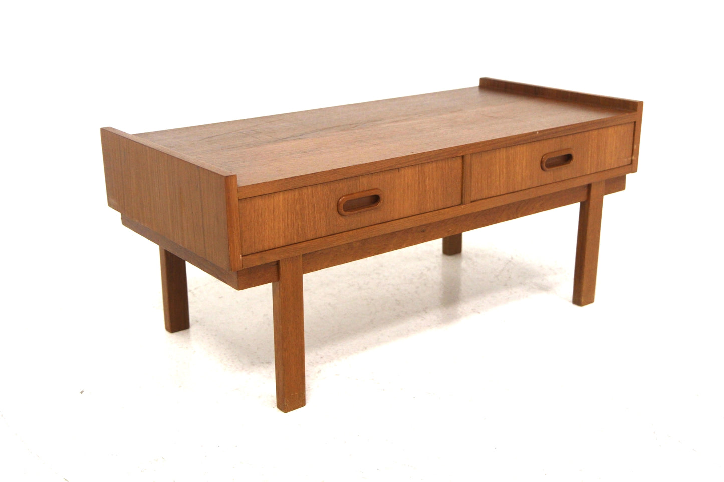 Tavolino portaTv design svedese vintage anni 60 [sw24950] misure L.85 H.38 P.40