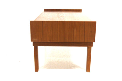 Tavolino portaTv design svedese vintage anni 60 [sw24950] misure L.85 H.38 P.40