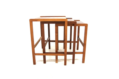 Tavolini tris design svedese vintage anni 60 [sw25048] misure L.48 H.49 P.36