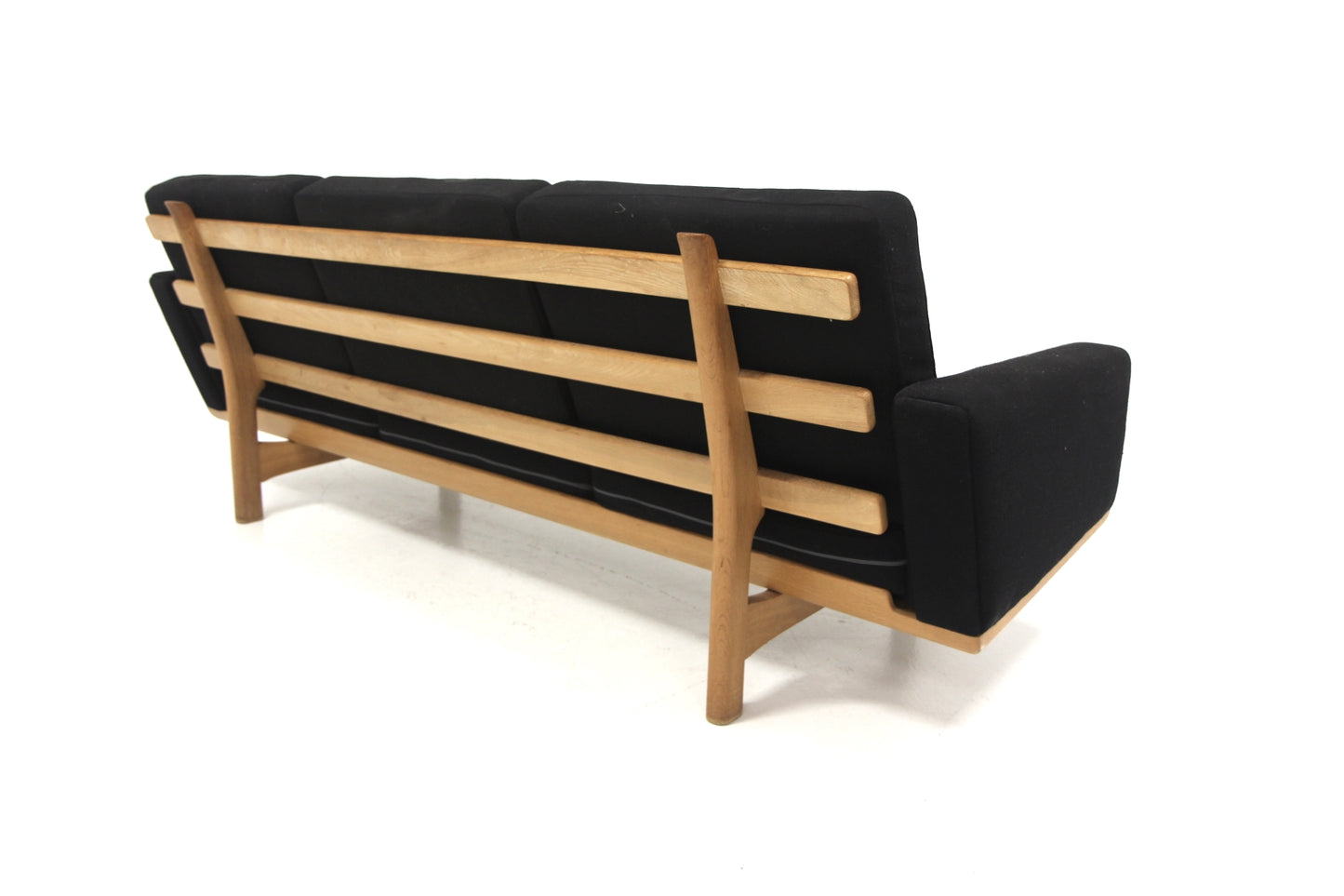 Divano "GE 236" Hans J Wegner design finlandese vintage anni 60 [sw25328] misure L.210 H.72 P.80