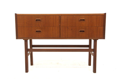 Cassettiera design svedese vintage anni 60 [sw25784] misure L.70 H.63 P.35