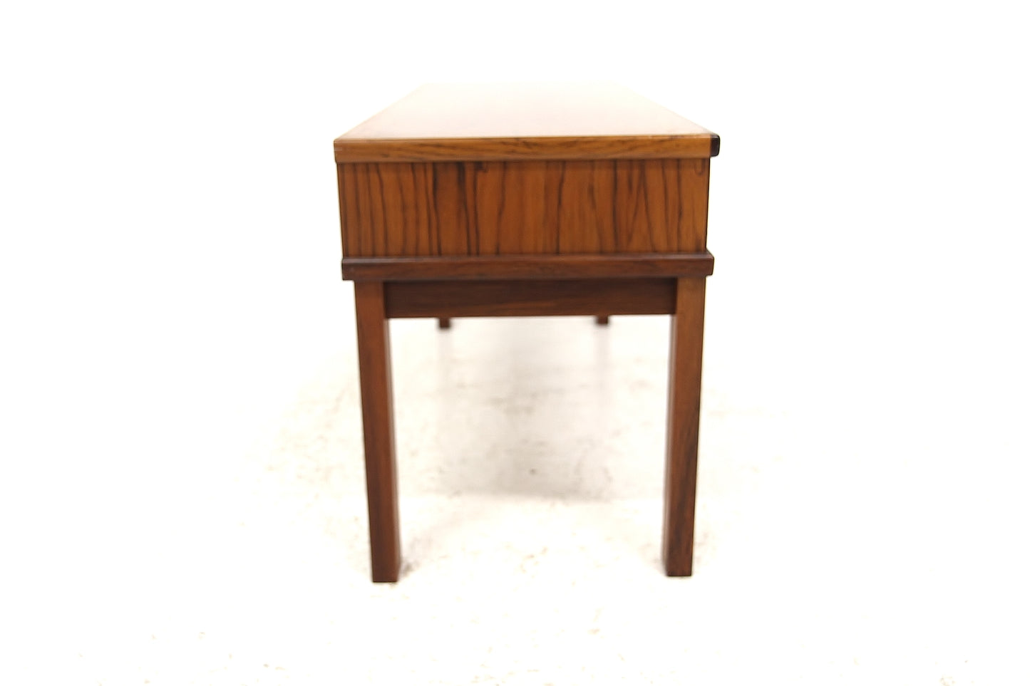 Tavolino portaTv design svedese vintage anni 60 [sw25926] misure L.90 H.42 P.32