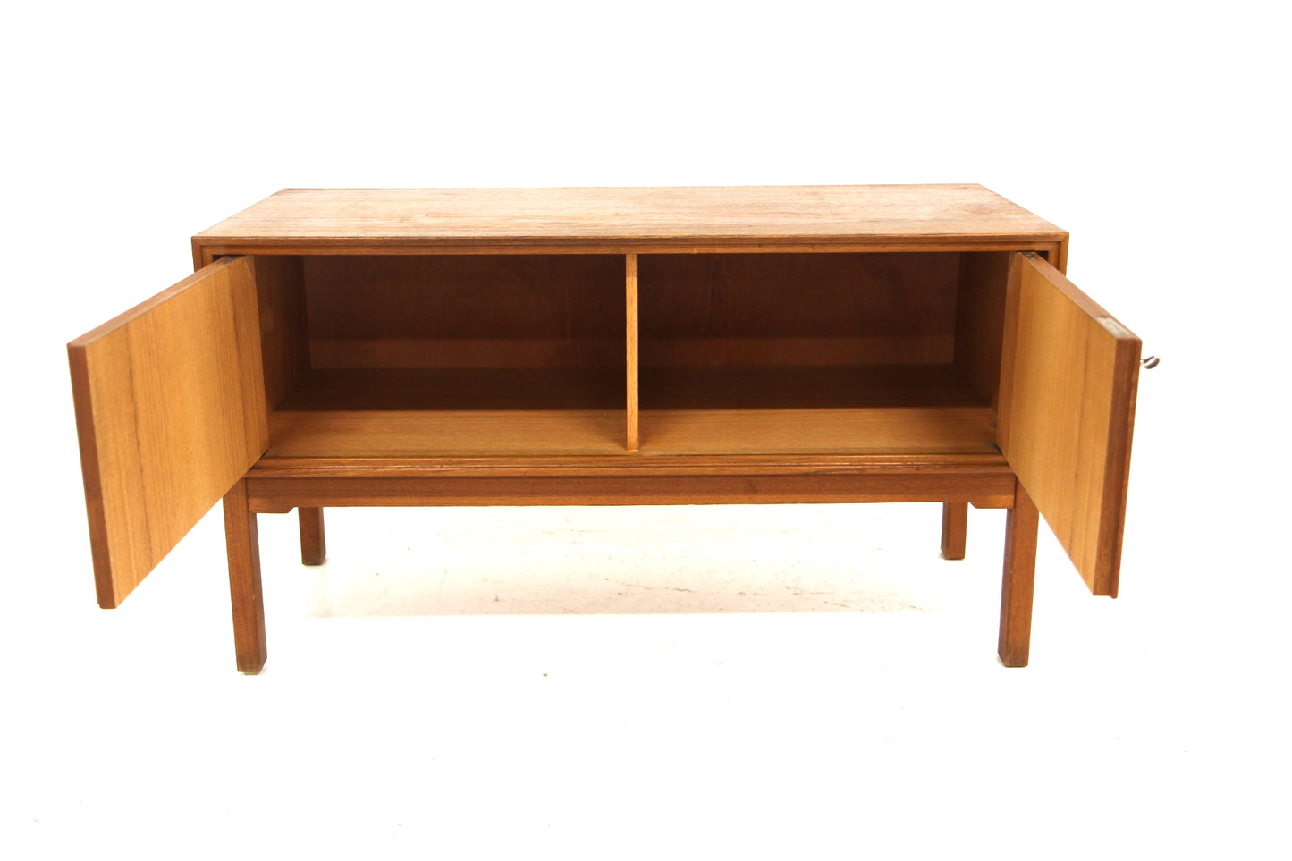 Tavolino portaTv design svedese vintage anni 60 [sw26071] misure L.90 H.50 P.41