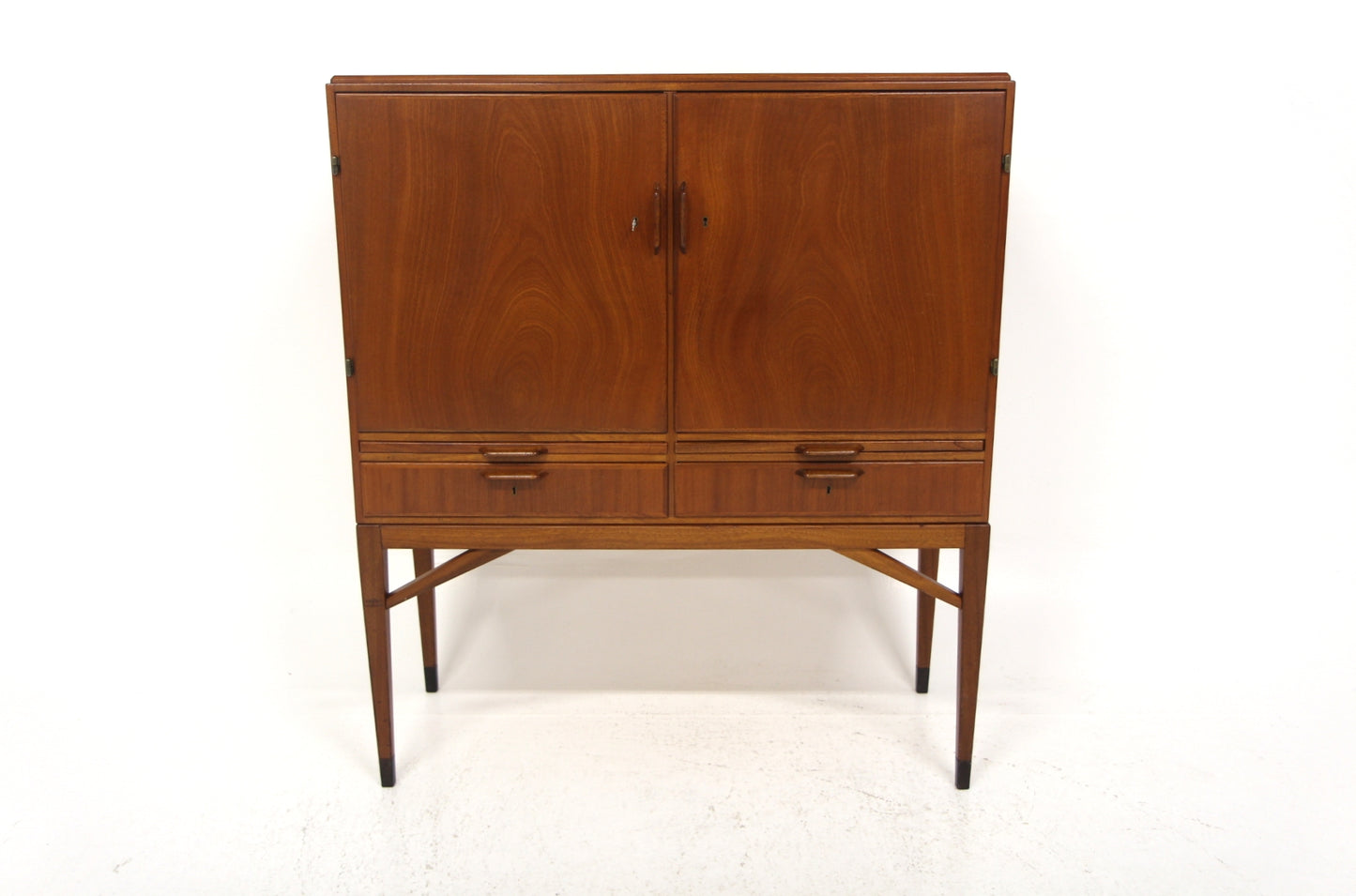 Credenza design svedese vintage anni 50 [sw26142] misure L.110 H.127 P.44