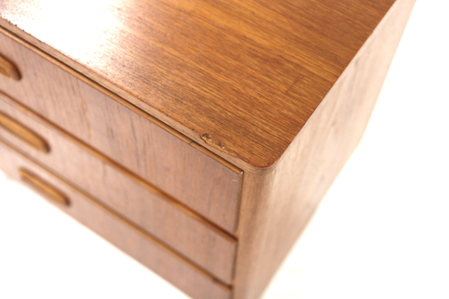 Cassettiera design svedese vintage anni 50 [sw26465] misure L.61 H.62 P.35