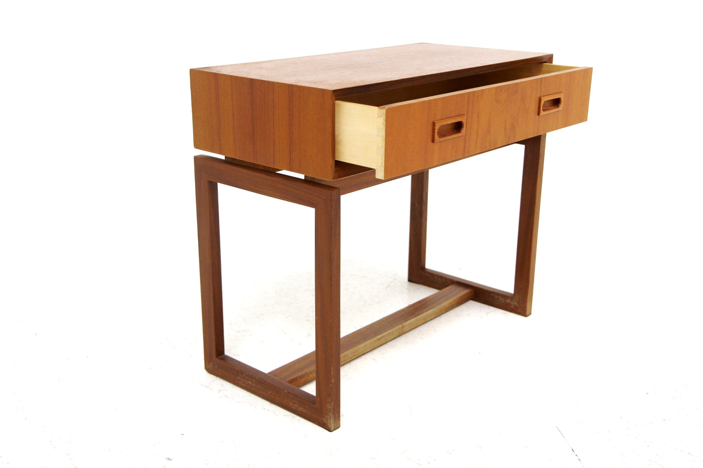 Comodino design svedese vintage anni 60 [sw26471] misure L.60 H.52 P.30