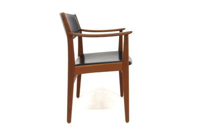 Poltroncina design danese vintage anni 60 [sw26943] misure L.57 H.80 P.53