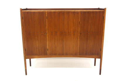 Armadio design svedese vintage anni 50 [sw26986] misure L.156 H.134 P.45