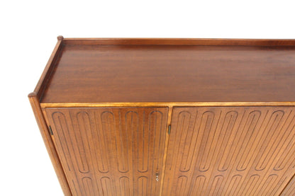 Armadio design svedese vintage anni 50 [sw26986] misure L.156 H.134 P.45