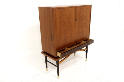 Armadio design svedese vintage anni 50 [sw26999] misure L.103 H.126 P.43