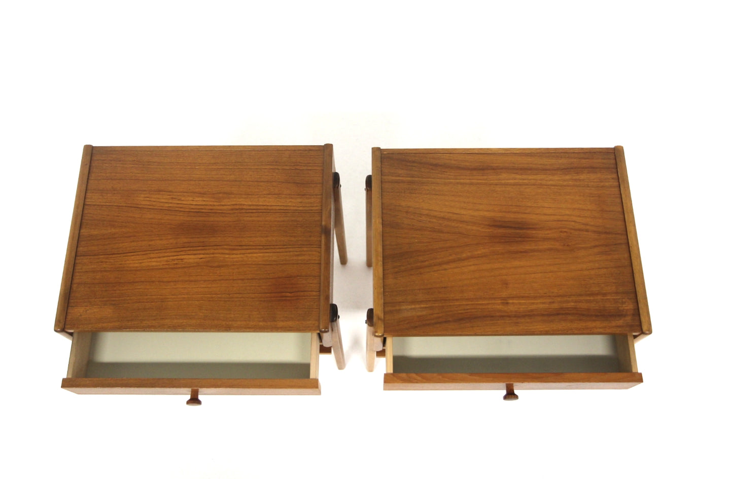 Comodini design svedese vintage anni 60 [sw27098] misure L.47 H.50 P.36