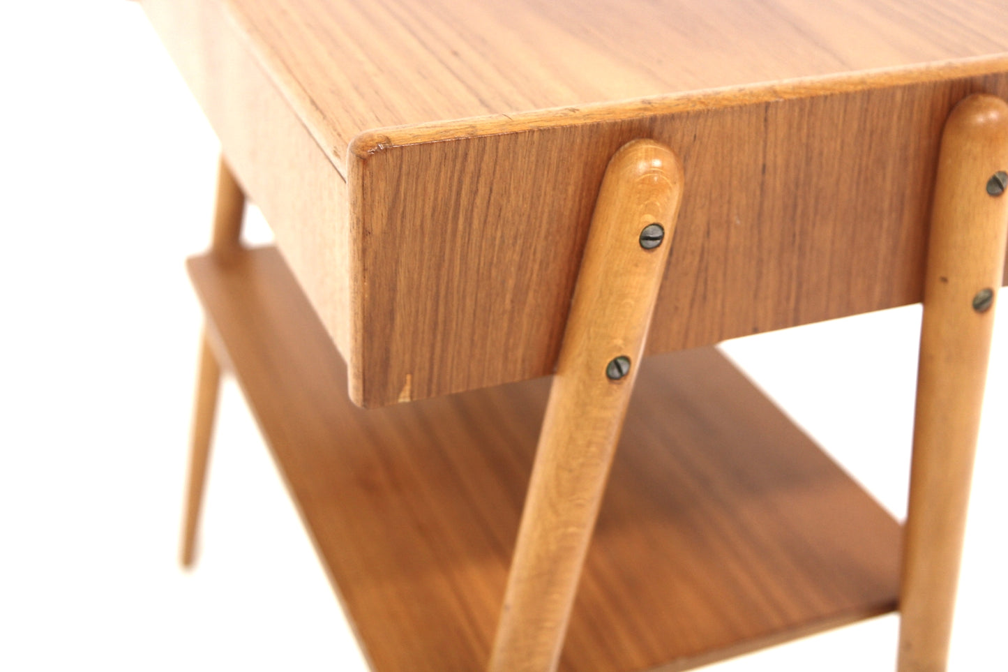 Comodino design svedese vintage anni 60 [sw27304] misure L.46 H.52 P.32