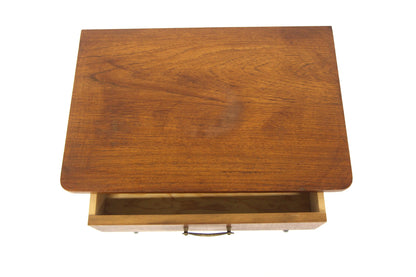 Comodino design svedese vintage anni 60 [sw27399] misure L.45 H.54 P.30