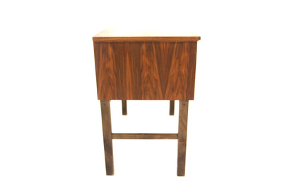 Cassettiera design svedese vintage anni 50 [sw27543] misure L.63 H.55 P.37