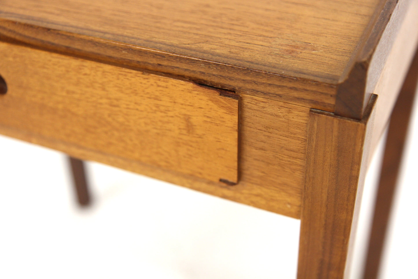 Comodino design svedese vintage anni 60 [sw27567] misure L.46 H.53 P.35
