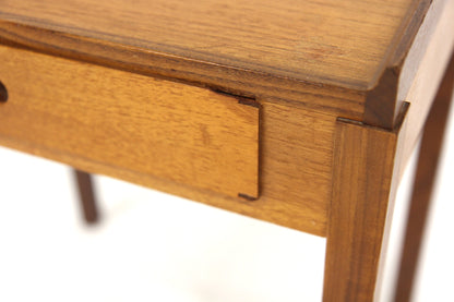 Comodino design svedese vintage anni 60 [sw27567] misure L.46 H.53 P.35