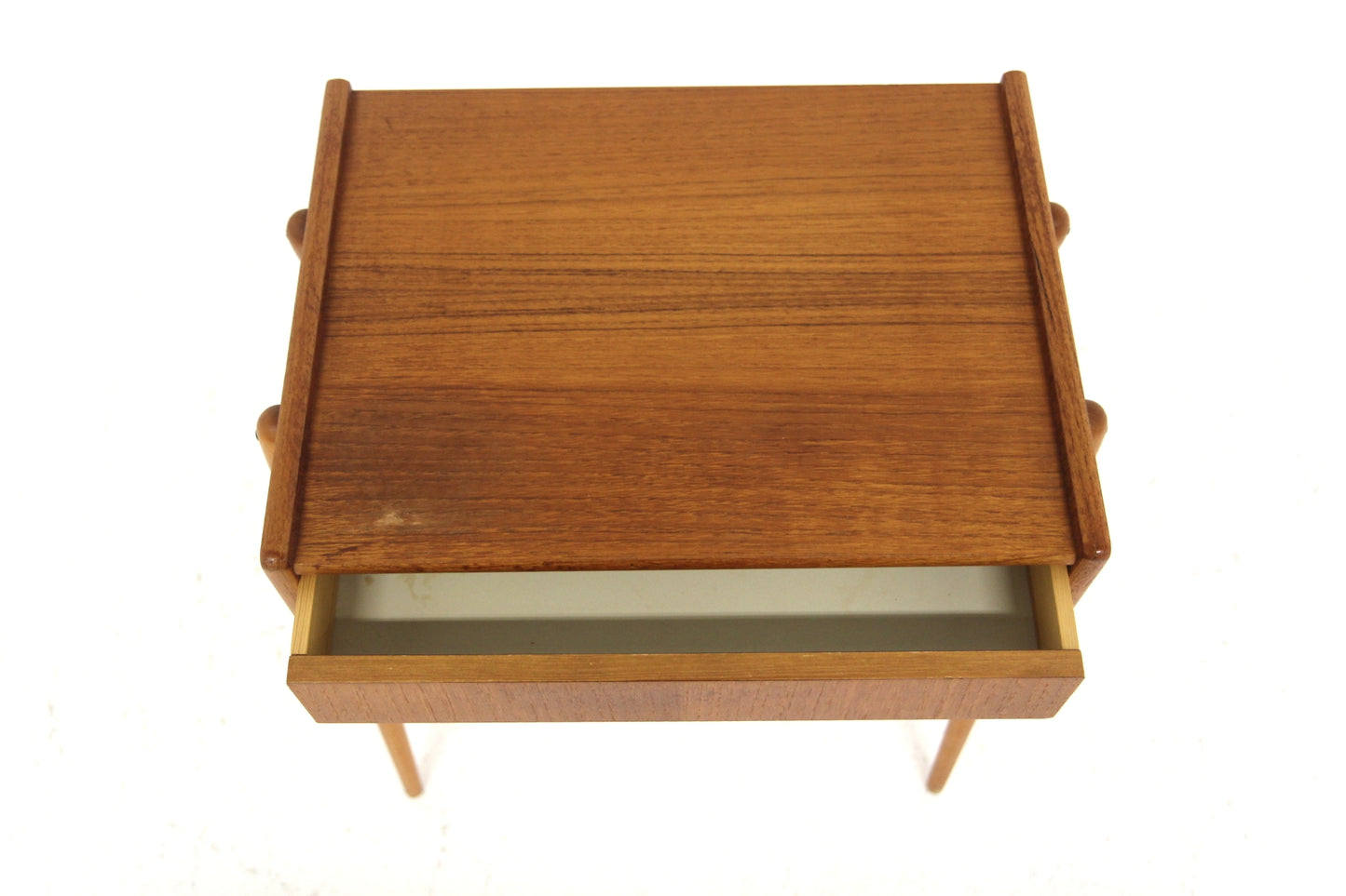 Comodino design svedese vintage anni 60 [sw27586] misure L.46 H.52 P.32