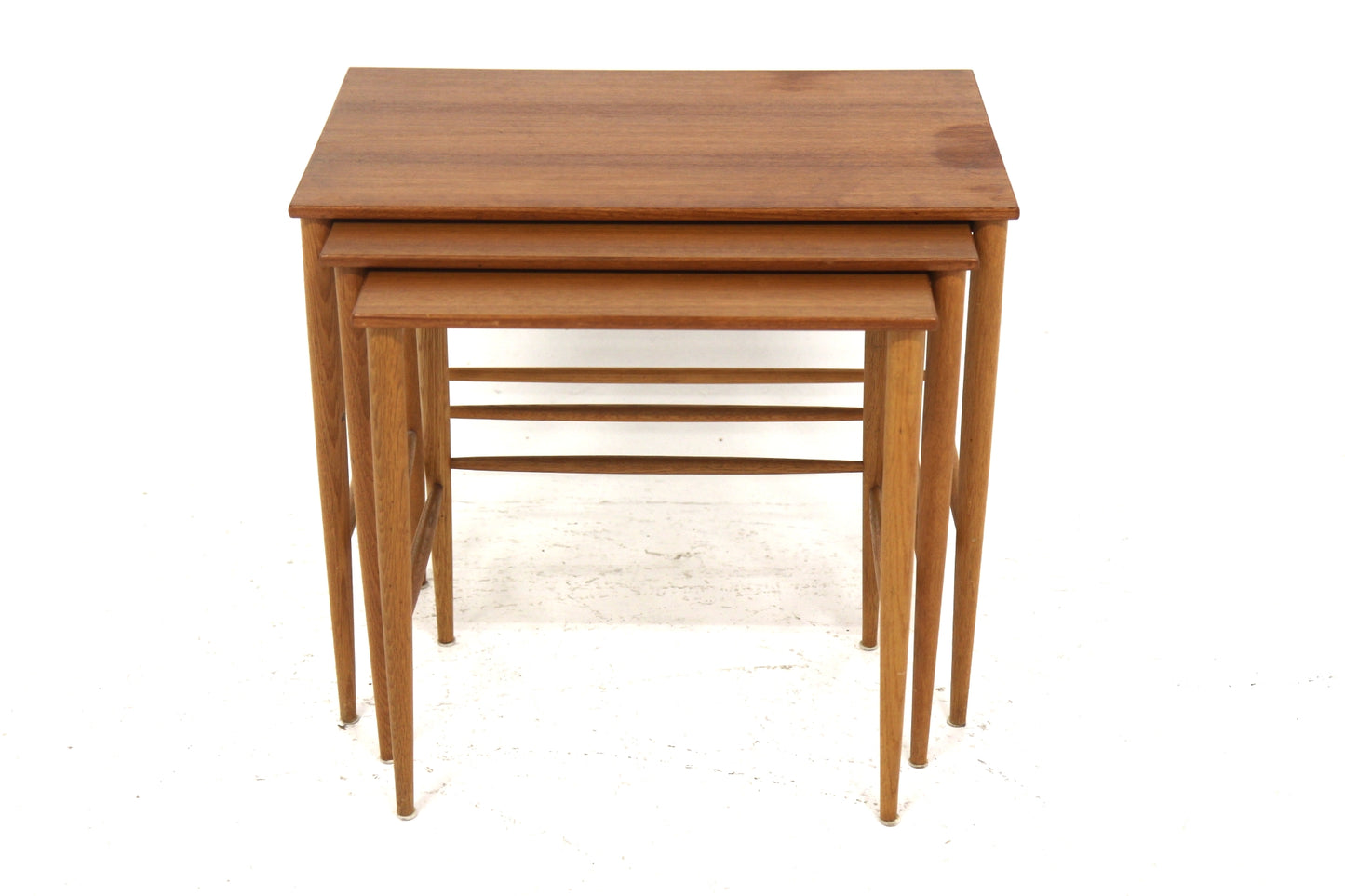 Tavolini tris Bertil Fridhagen design svedese vintage anni 60 [sw27972] misure L.60 H.50 P.40