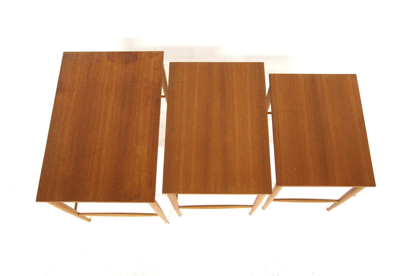 Tavolini tris Bertil Fridhagen design svedese vintage anni 60 [sw27972] misure L.60 H.50 P.40