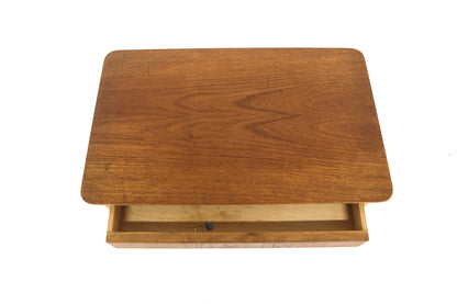 Comodino design svedese vintage anni 60 [sw27999] misure L.56 H.53 P.35