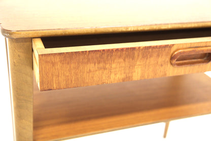 Comodino design svedese vintage anni 60 [sw28000] misure L.55 H.55 P.32